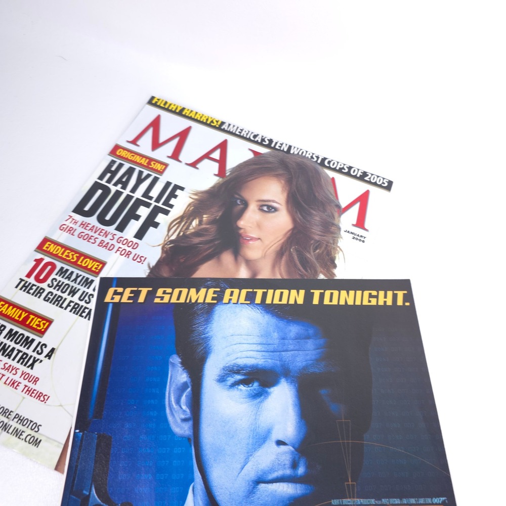 The World Is Not Enough James Bond Print Ad Pierce Brosnan Movie Advertising - Picture 6 of 6